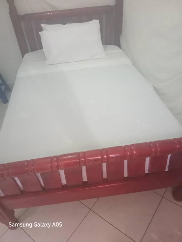 Tick Bc Guesthouse Kampala Uganda
